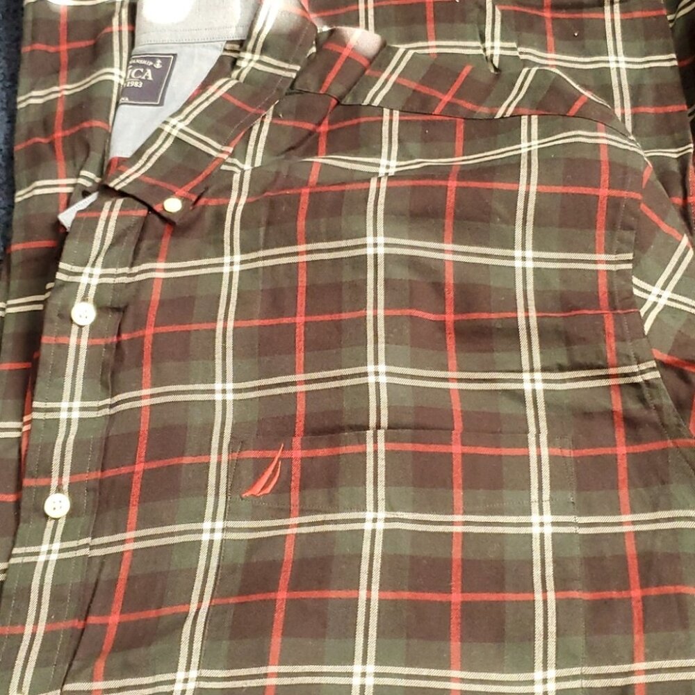 Button down Nautica